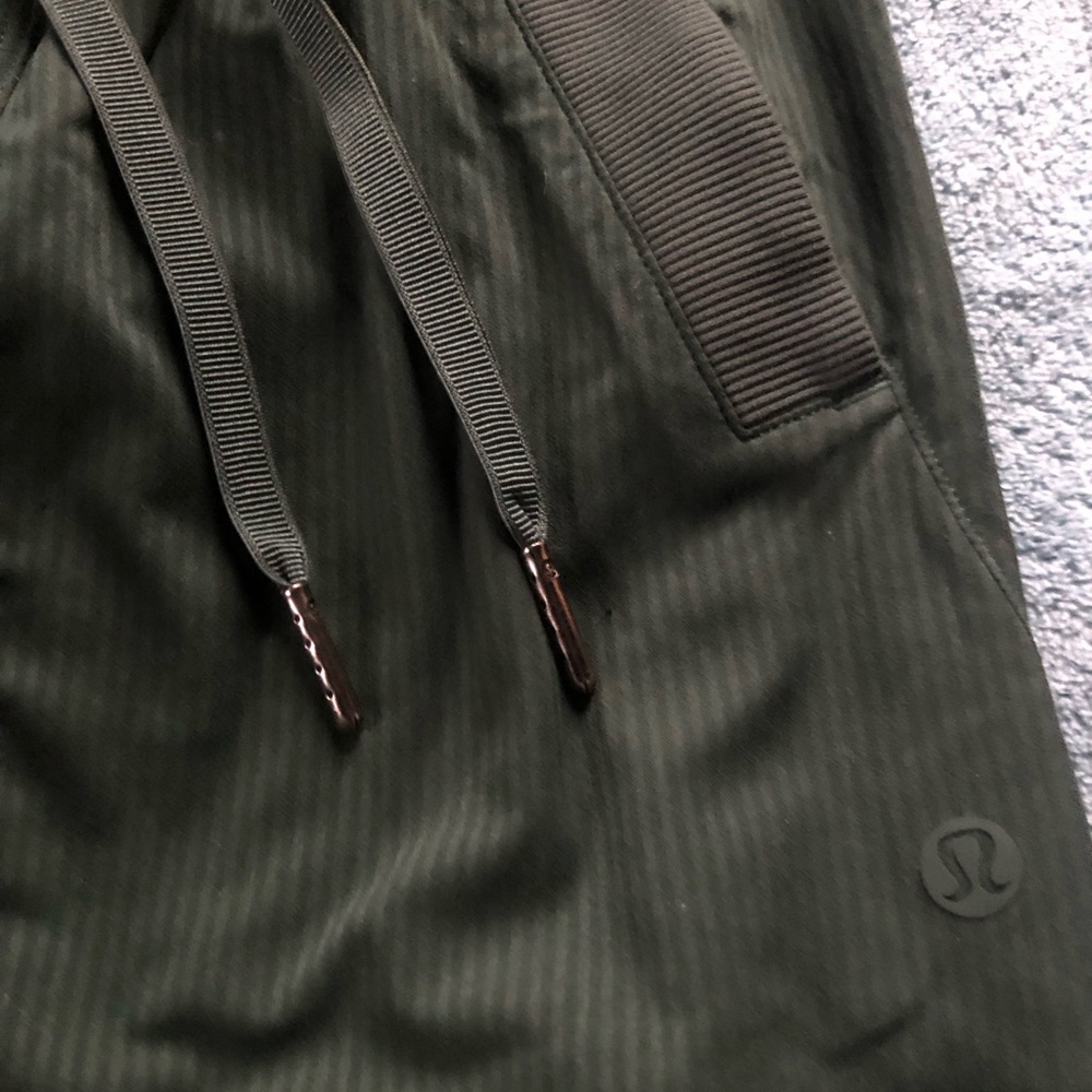 Lululemon Dark Legacy Green Studio Dance Pants 0 Short Inseam XS Track - Picture 5 of 7